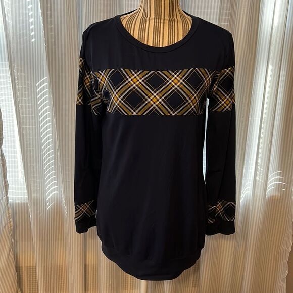 𝅺ACTING Pro. Large. Navy shirt with yellow/white plaid - Picture 1 of 8
